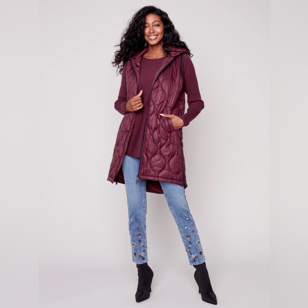 Charlie B Quilted Puffer Vest NWOT size Medium in Port